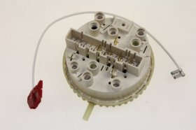 Pressure Switch - 00042175 Regulator-water Level [Bosch Siemens]