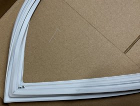 Hisense Gorenje Freezer Door Seal - 652867 Magnetic Gasket